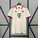 CAMISA DO BAYERN DE MUNIQUE 24/25 BEGE